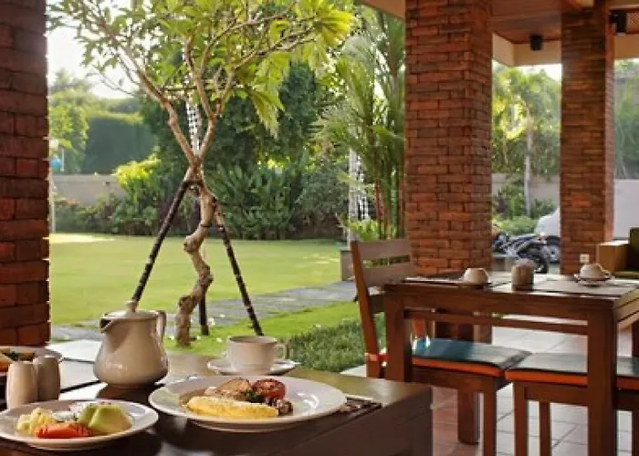 Kubu Cempaka Hotel 3*